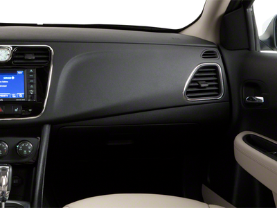 2012 Chrysler 200 Limited