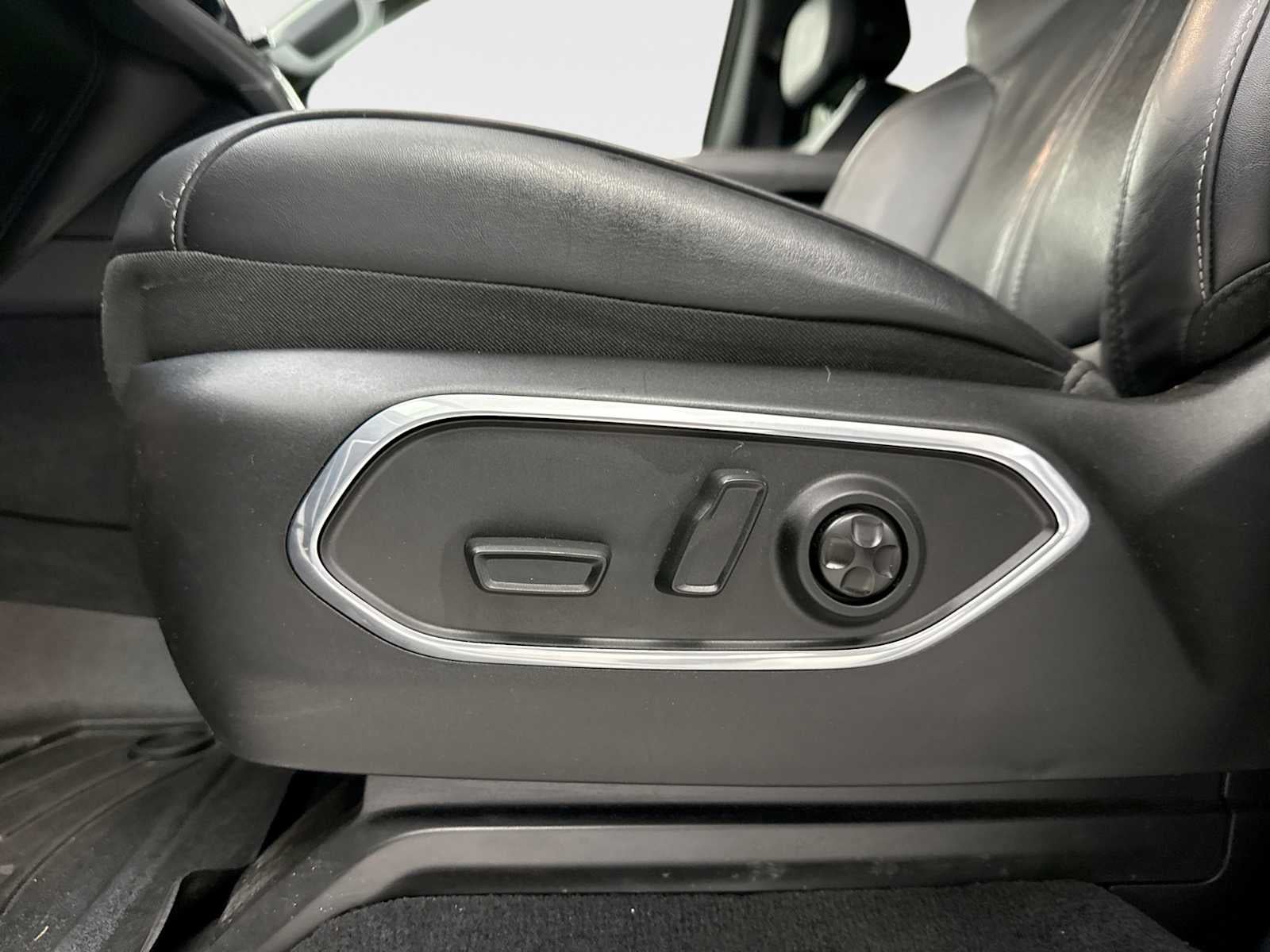 2023 Jeep Wagoneer Series III