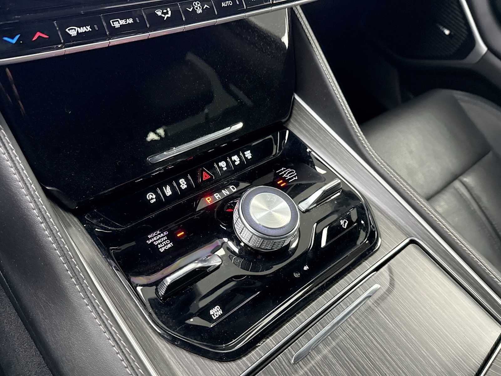 2023 Jeep Wagoneer Series III