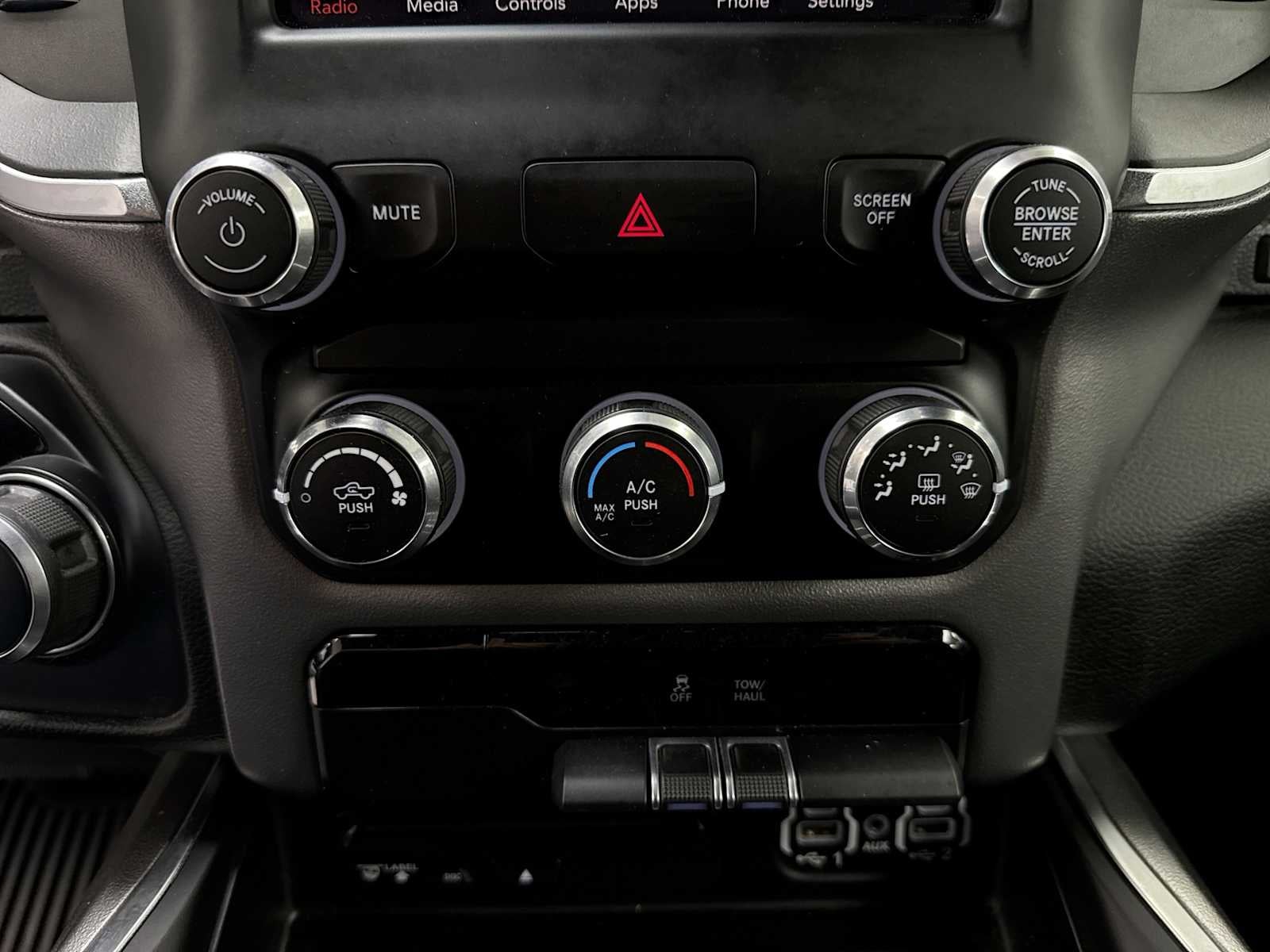 2019 RAM 1500 Big Horn/Lone Star Crew Cab 4x4 5'7" Box