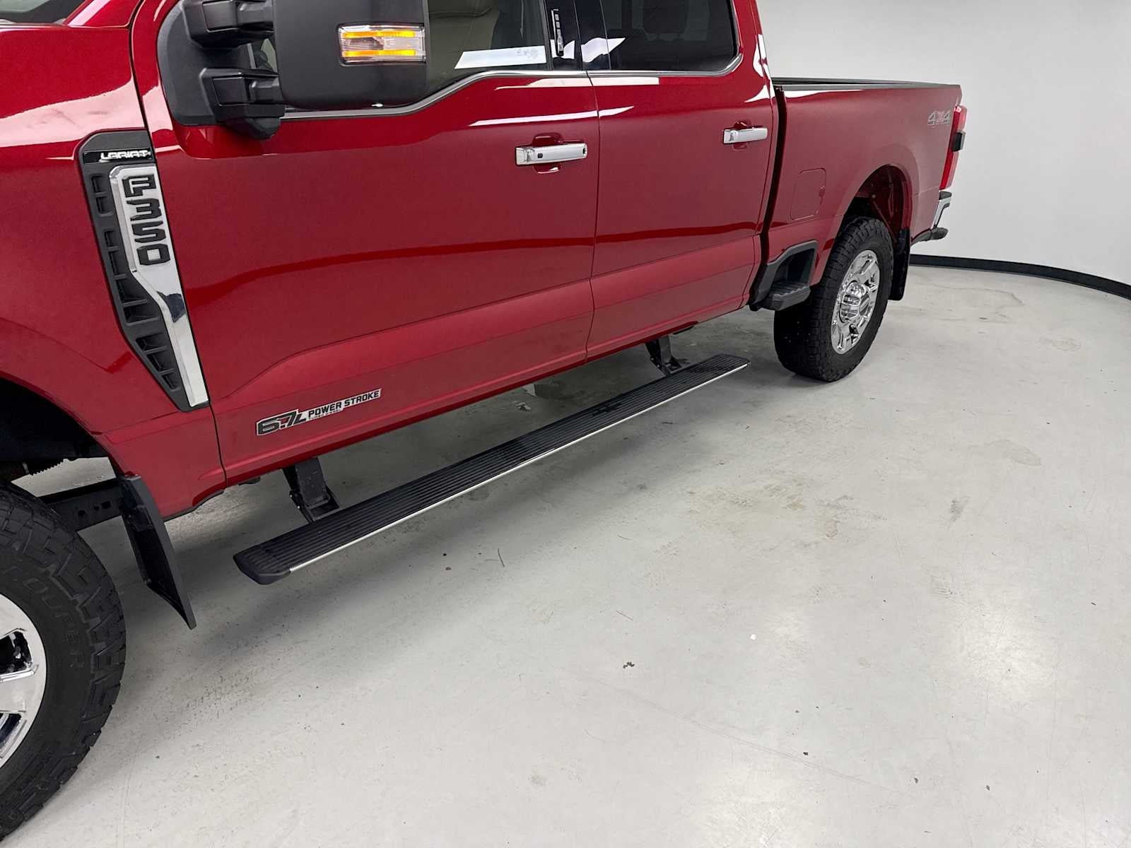 2023 Ford F-350 LARIAT