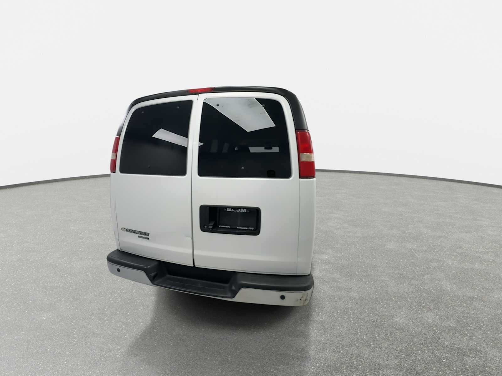 2015 Chevrolet Express Passenger 3500 LT