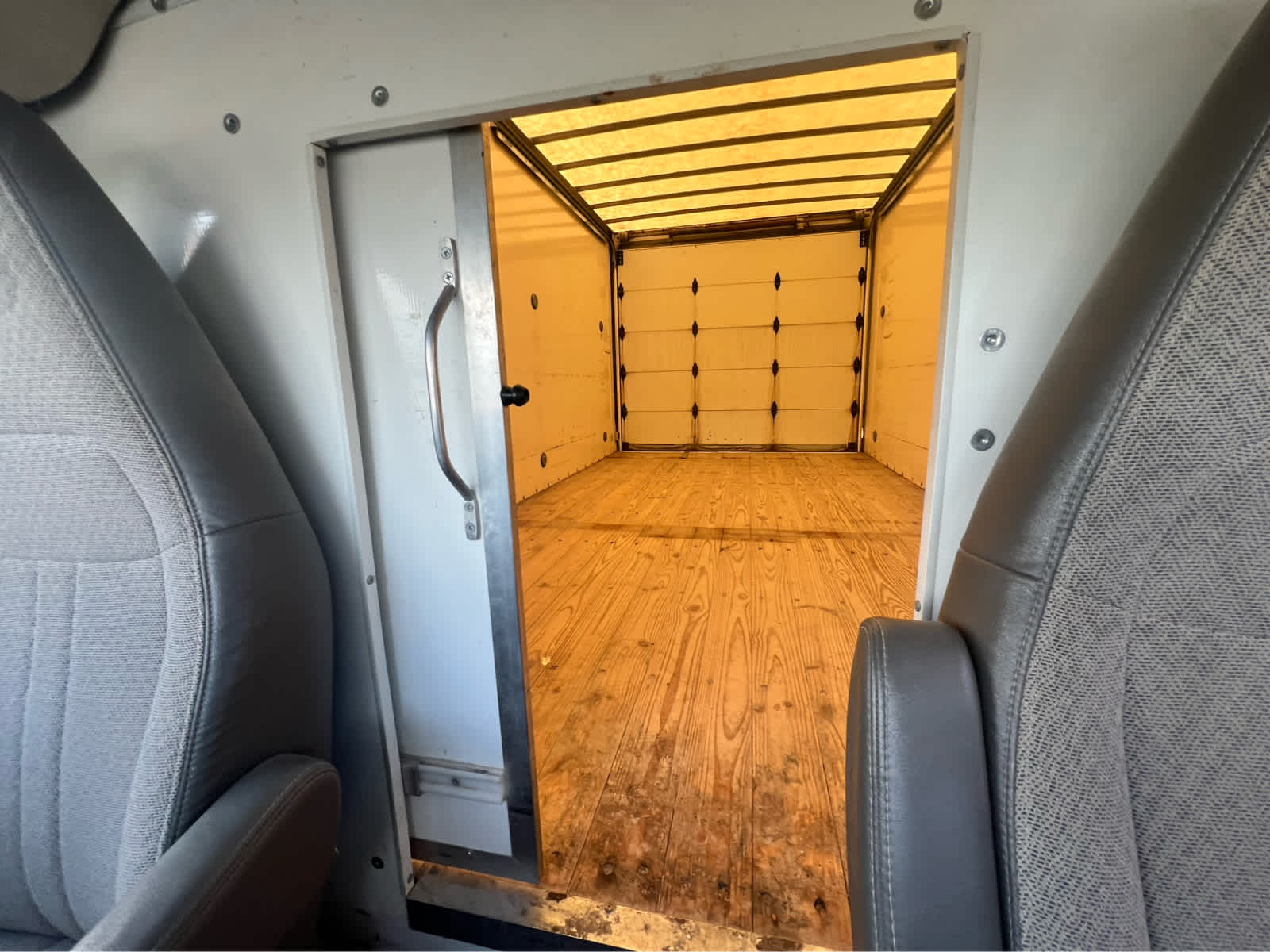 2018 Chevrolet Express Cutaway 3500 Work Van