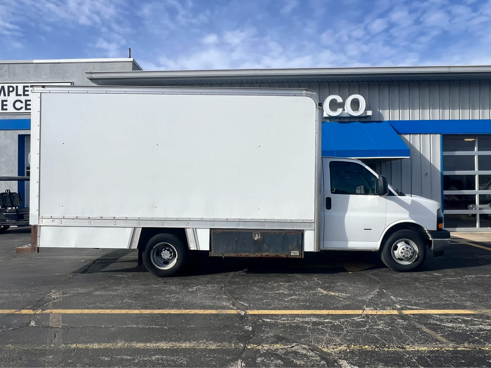2018 Chevrolet Express Cutaway 3500 Work Van