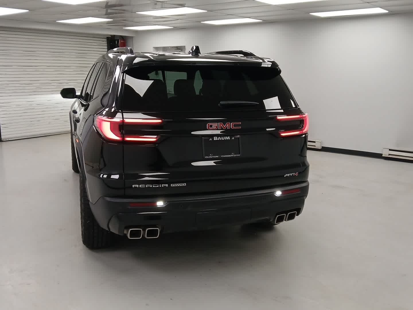 2024 GMC Acadia AT4
