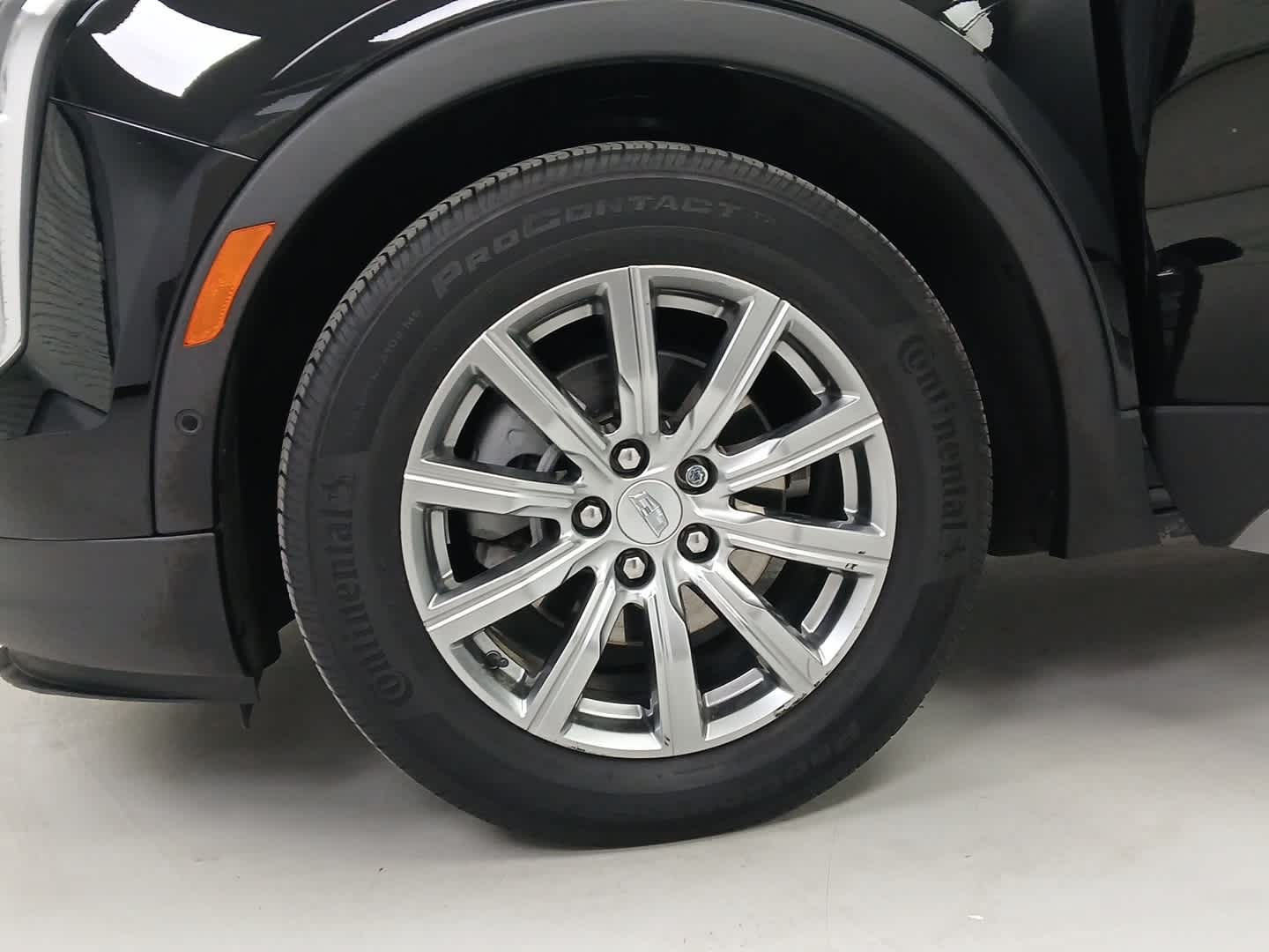 2022 Cadillac XT4 Premium Luxury