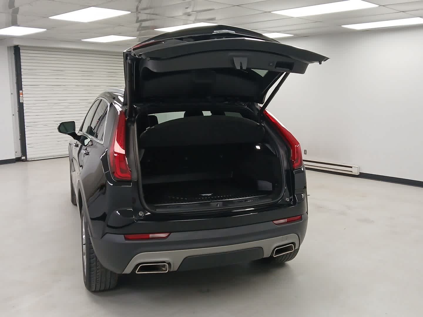 2022 Cadillac XT4 Premium Luxury