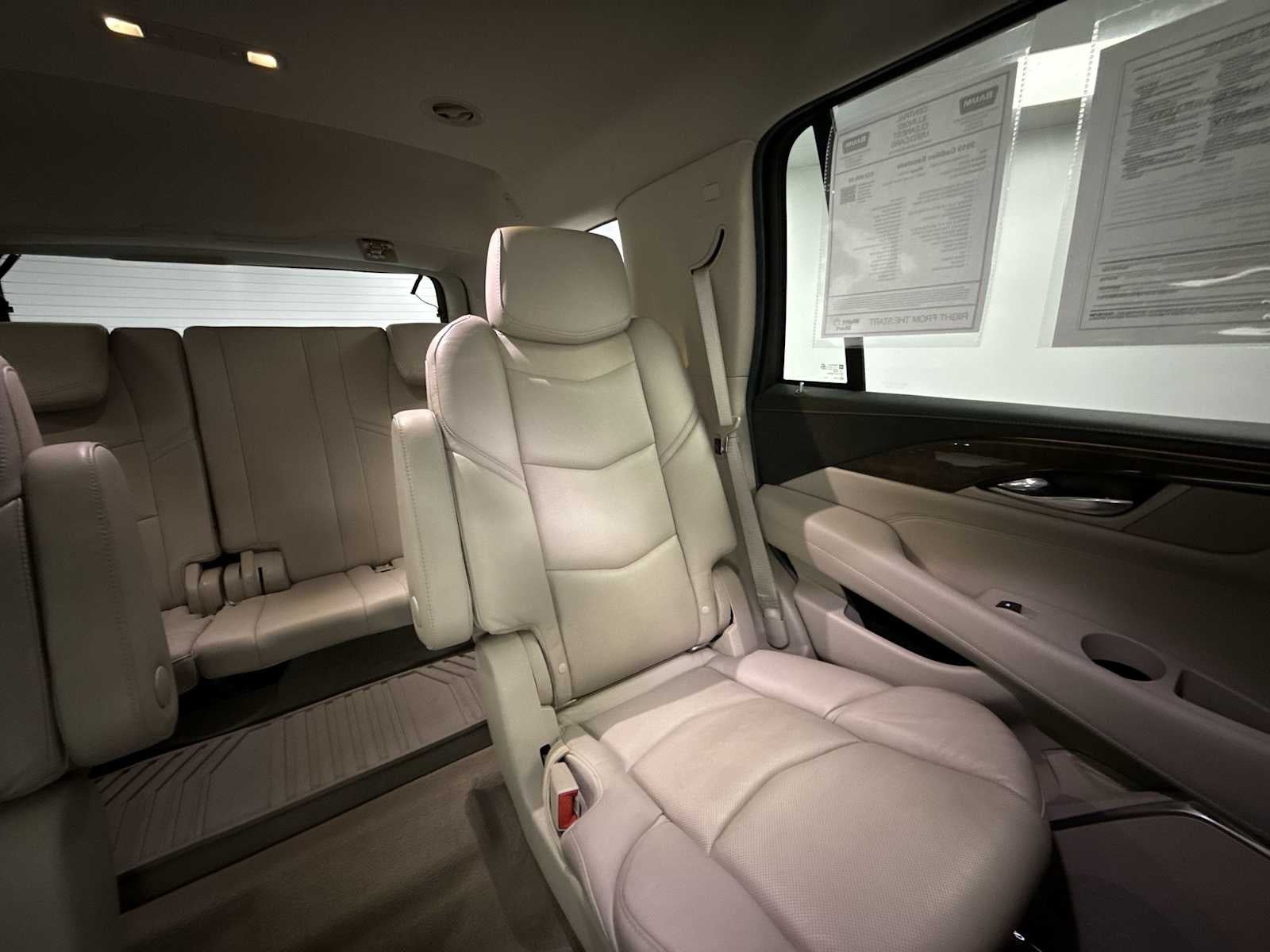 2019 Cadillac Escalade Luxury