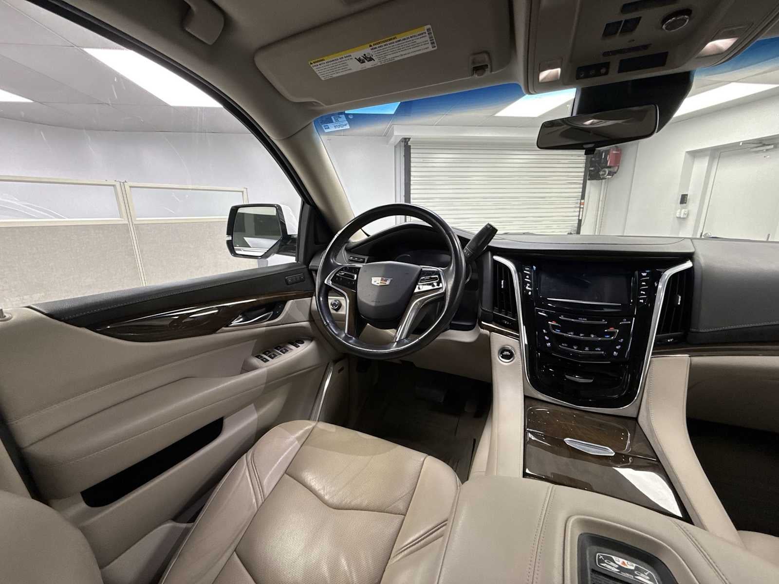 2019 Cadillac Escalade Luxury