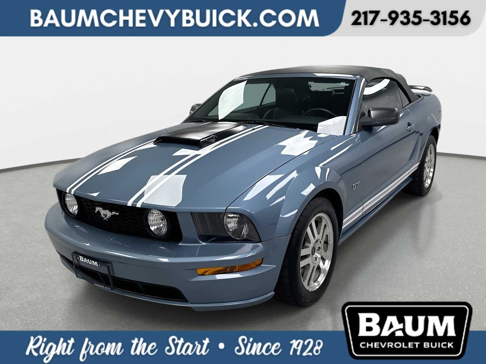 2005 Ford Mustang GT Deluxe