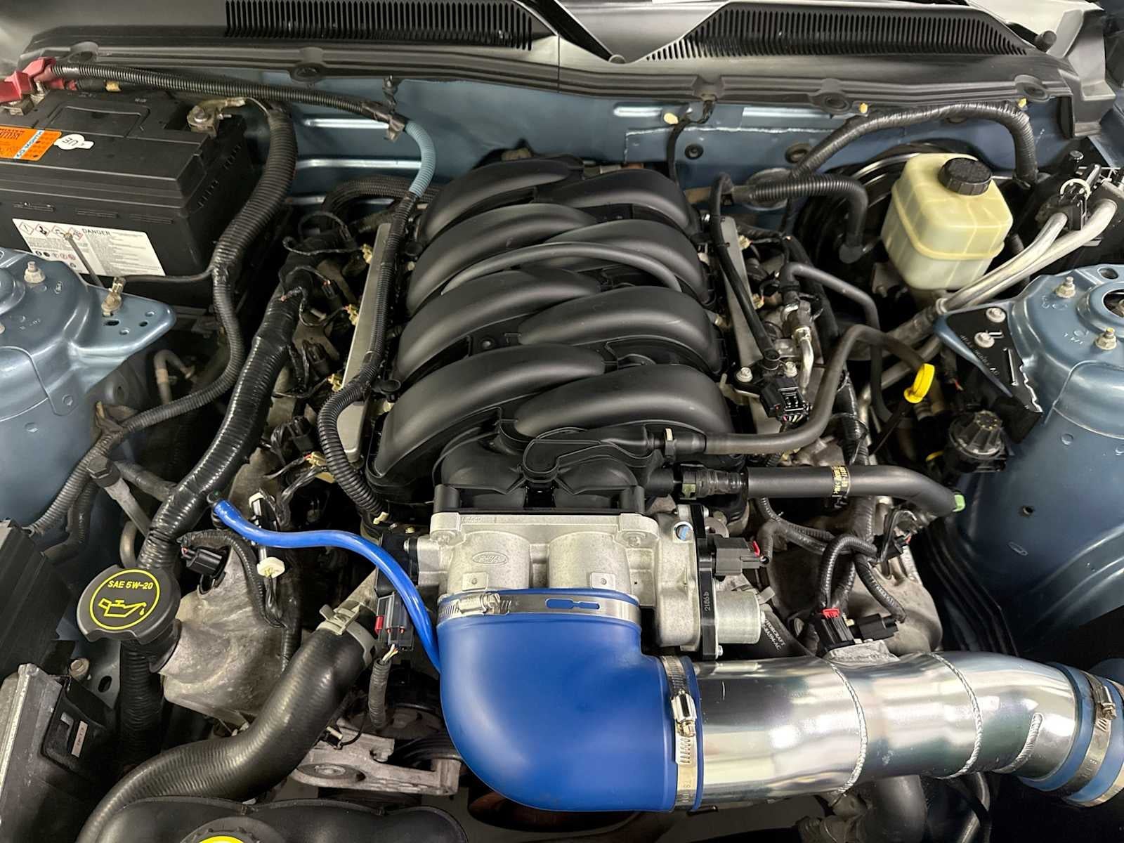2005 Ford Mustang GT Deluxe