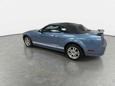 2005 Ford Mustang GT Deluxe