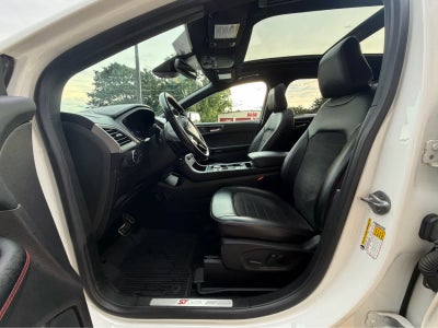 2022 Ford Edge ST-Line