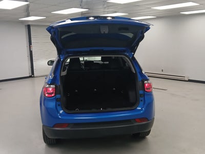 2022 Jeep Compass Latitude FWD