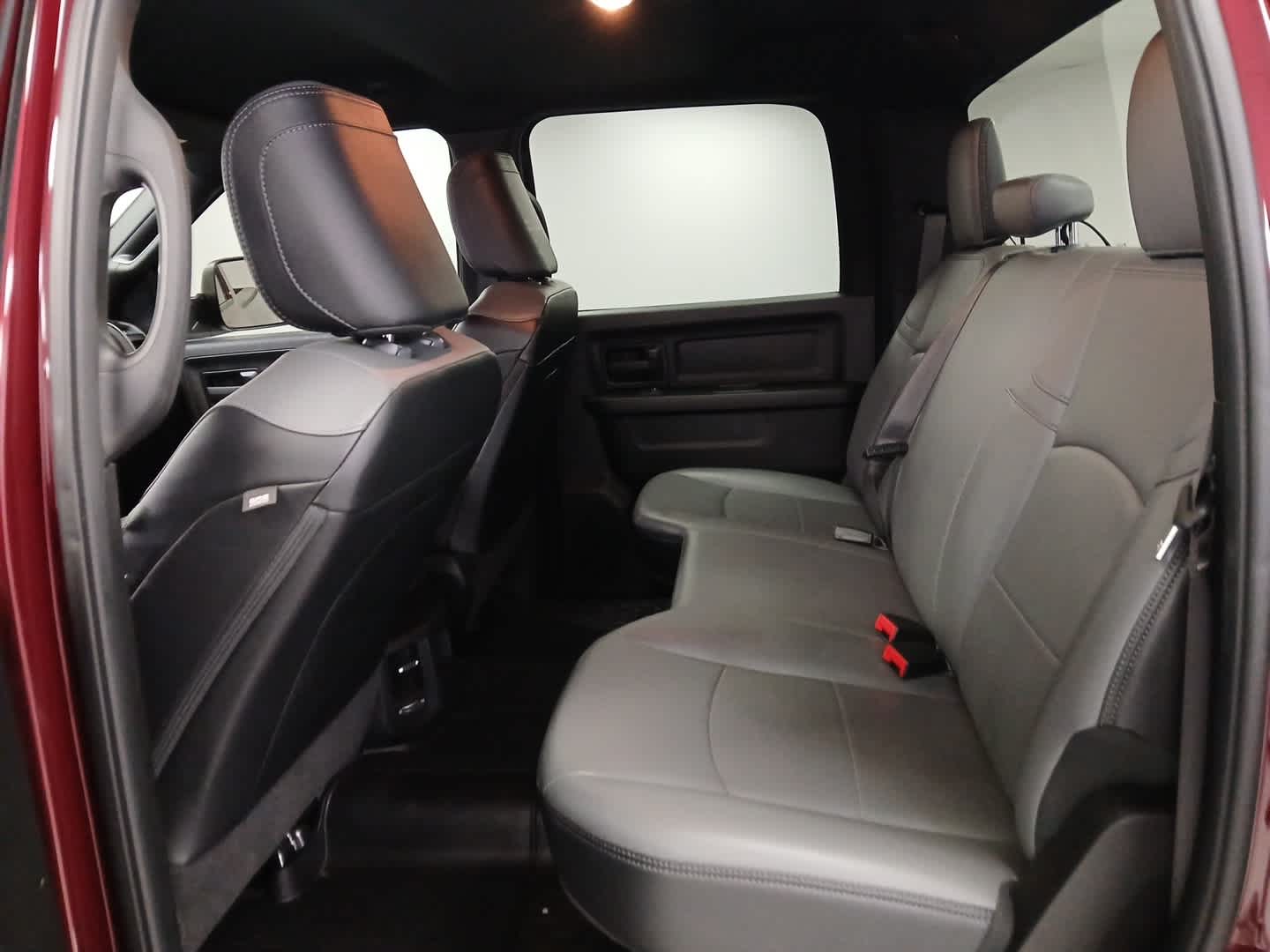 2022 RAM 2500 Tradesman Crew Cab 4x4 6'4" Box