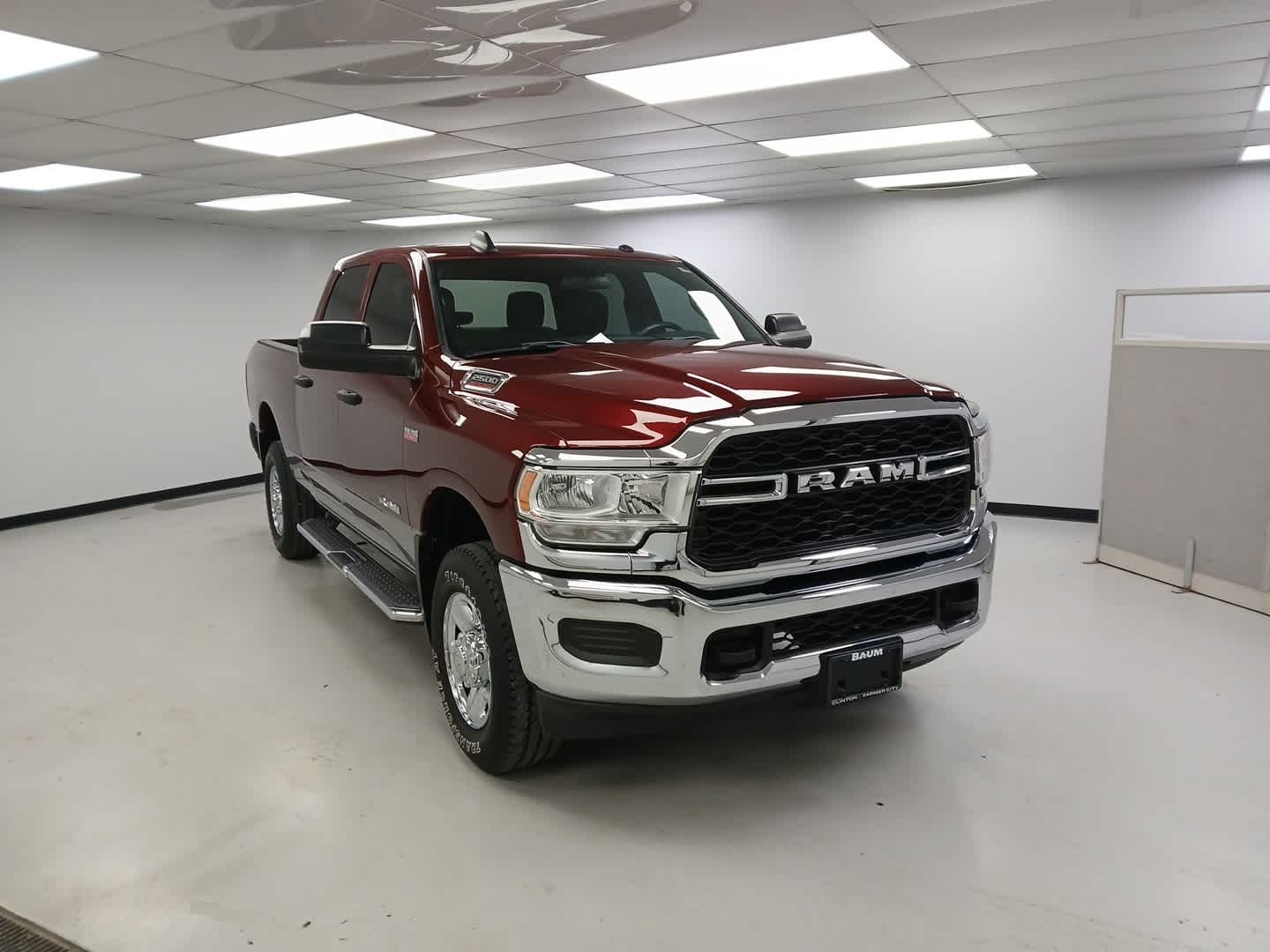 2022 RAM 2500 Tradesman Crew Cab 4x4 6'4" Box