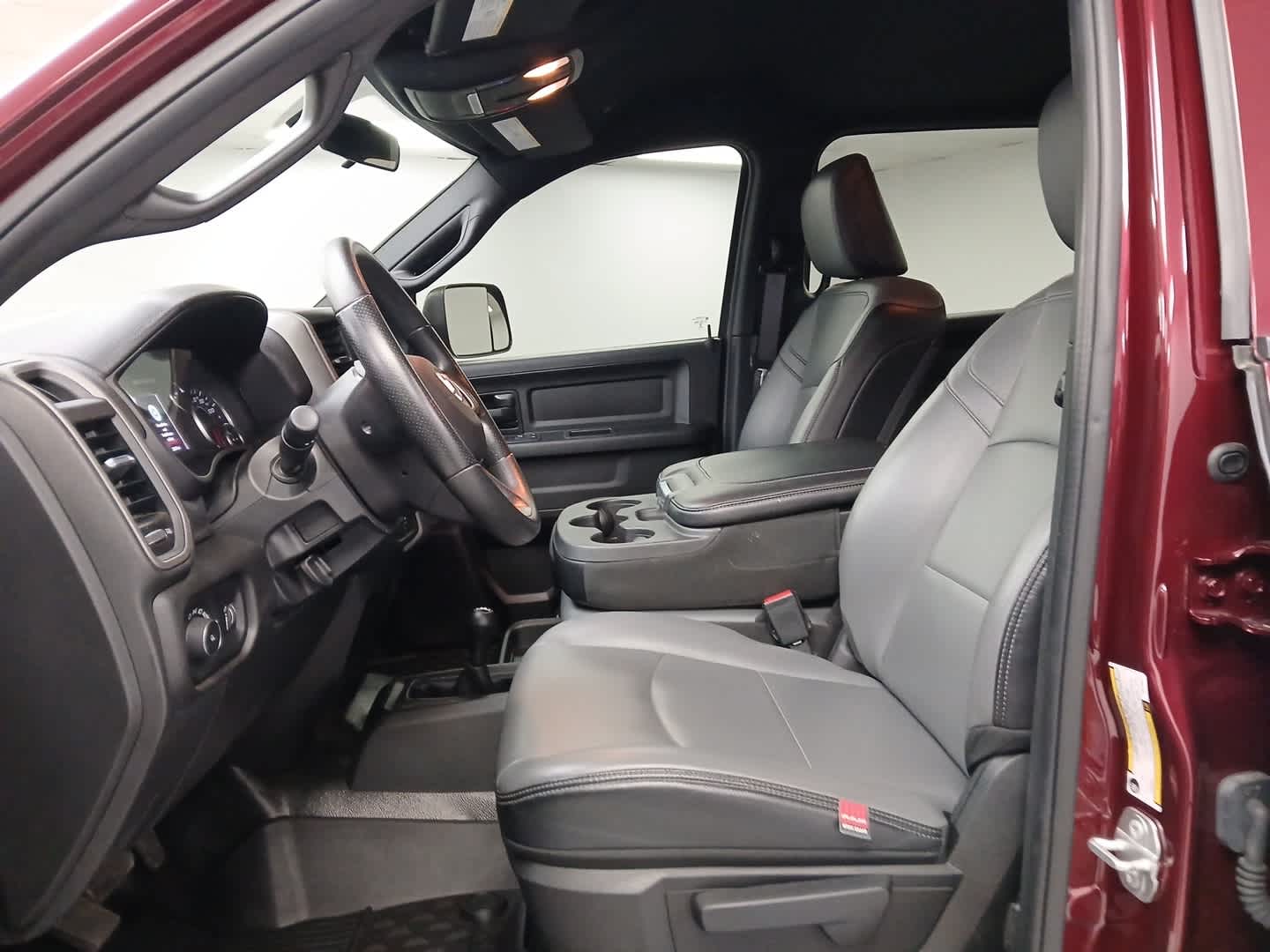 2022 RAM 2500 Tradesman Crew Cab 4x4 6'4" Box