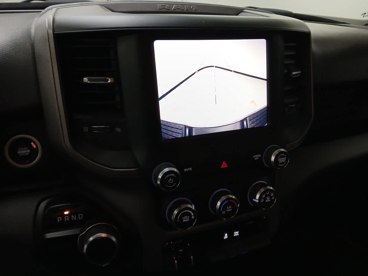 2022 RAM 2500 Tradesman Crew Cab 4x4 6'4" Box