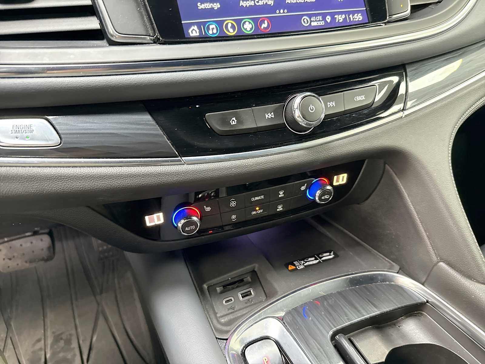 2022 Buick Enclave Essence