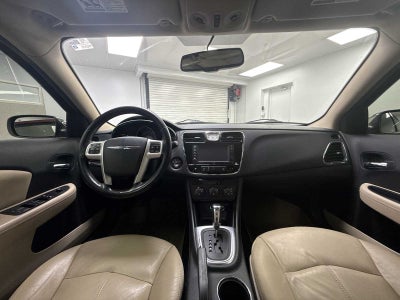 2012 Chrysler 200 Limited