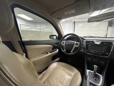 2012 Chrysler 200 Limited