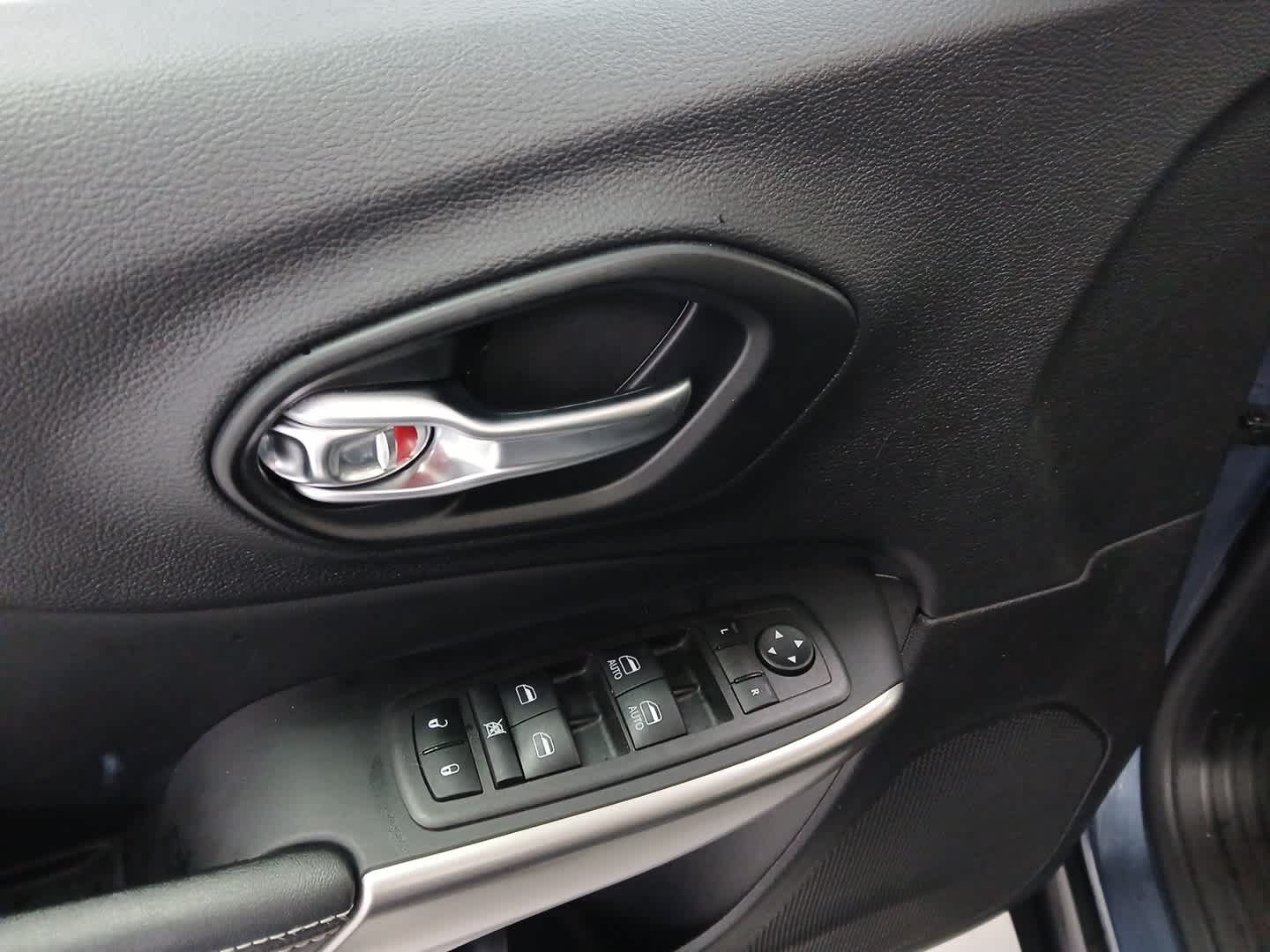 2021 Jeep Cherokee 80th Anniversary FWD