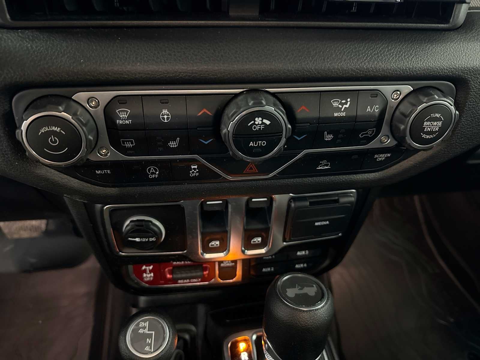 2025 Jeep Wrangler 2-Door Willys 4x4