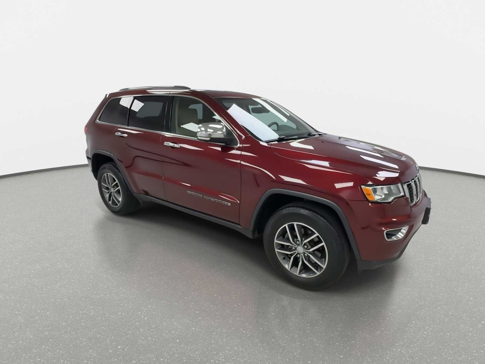 Used 2018 Jeep Grand Cherokee Limited with VIN 1C4RJFBG0JC296610 for sale in Clinton, IL