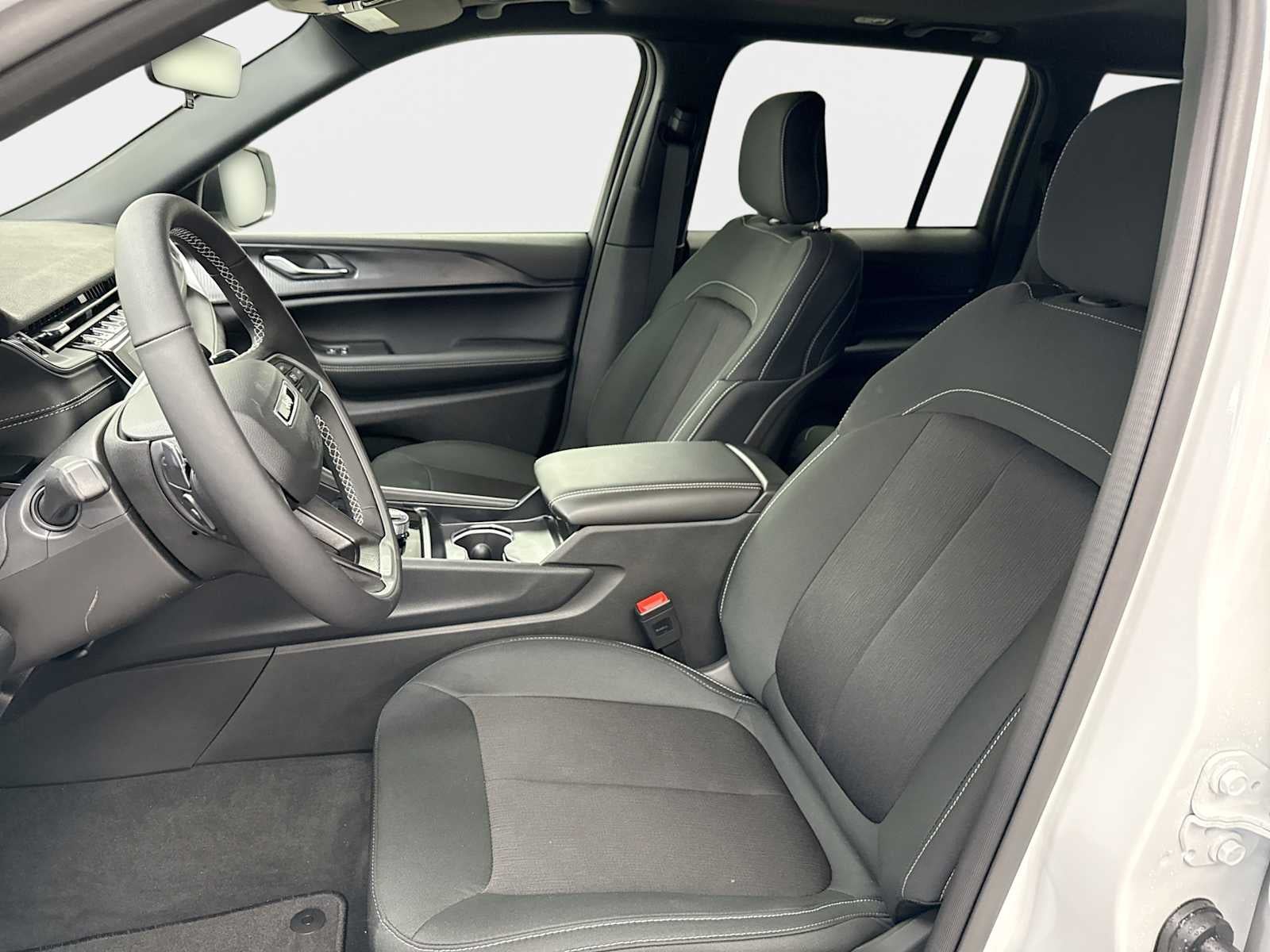 2026 Jeep Grand Cherokee GRAND CHEROKEE LAREDO X 4X4