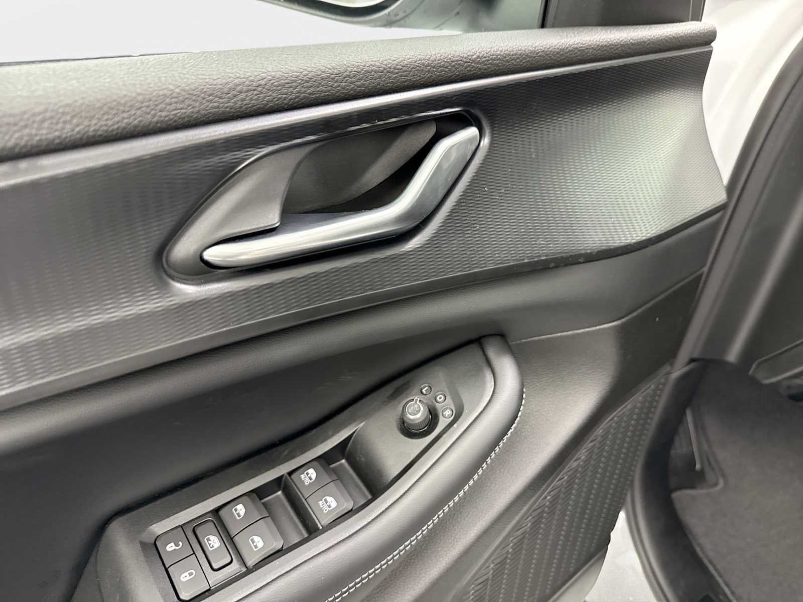 2026 Jeep Grand Cherokee GRAND CHEROKEE LAREDO X 4X4