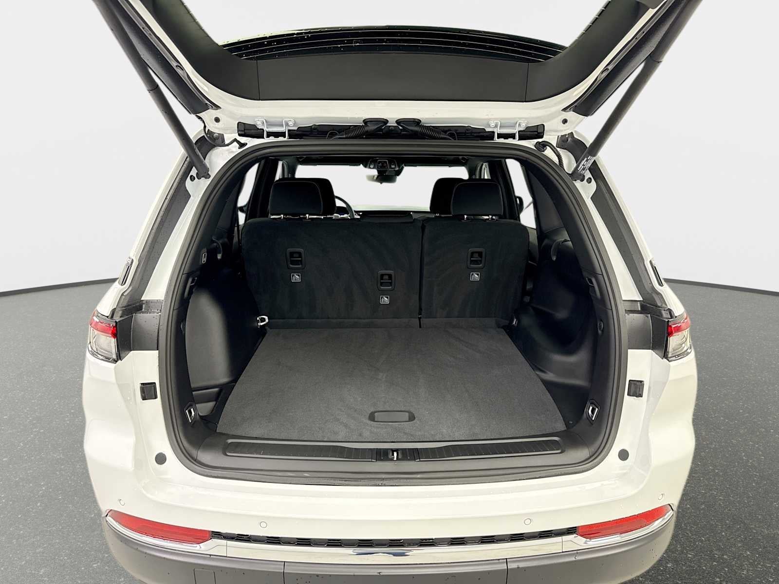 2026 Jeep Grand Cherokee GRAND CHEROKEE LAREDO X 4X4