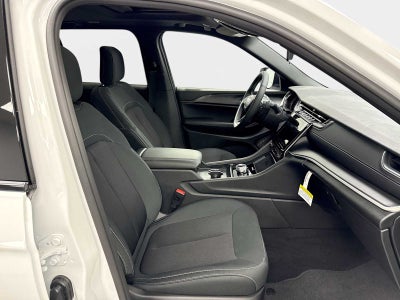 2026 Jeep Grand Cherokee GRAND CHEROKEE LAREDO X 4X4