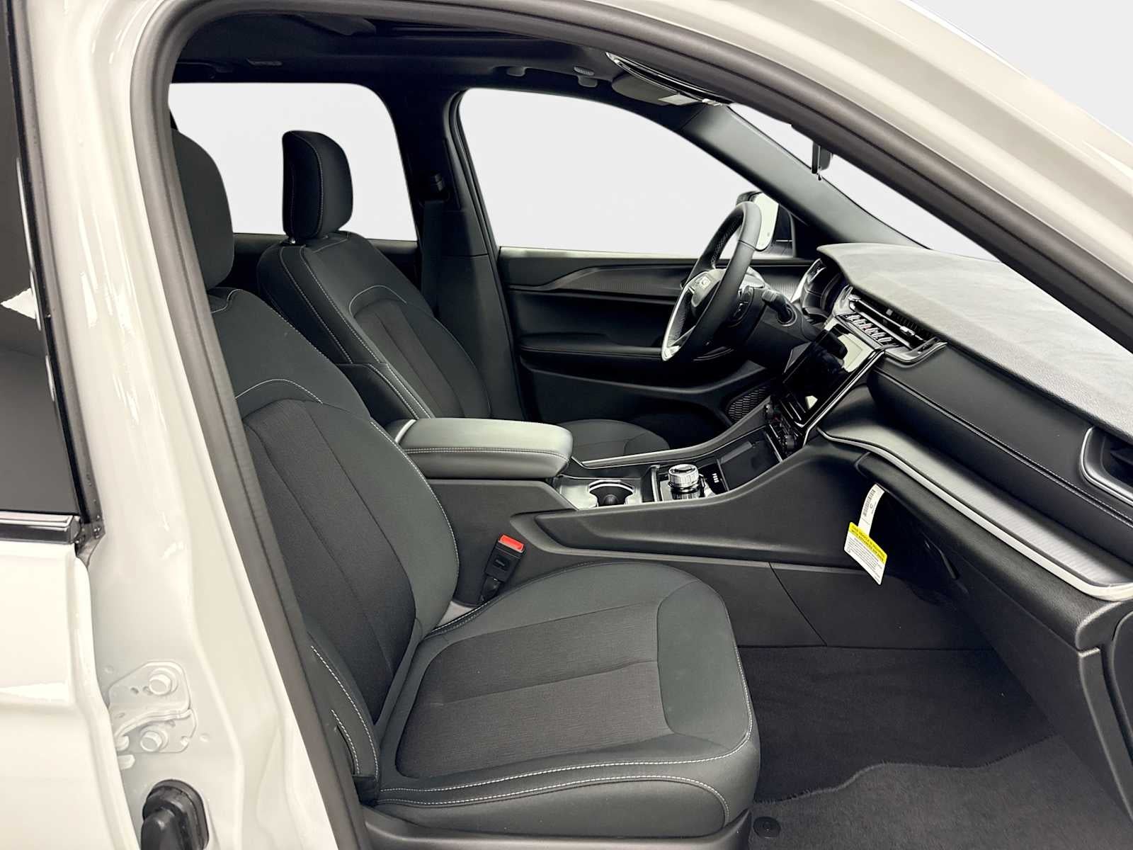 2026 Jeep Grand Cherokee GRAND CHEROKEE LAREDO X 4X4