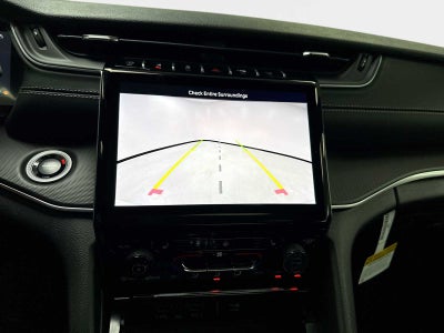 2027 Jeep Grand Cherokee GRAND CHEROKEE LAREDO X 4X4