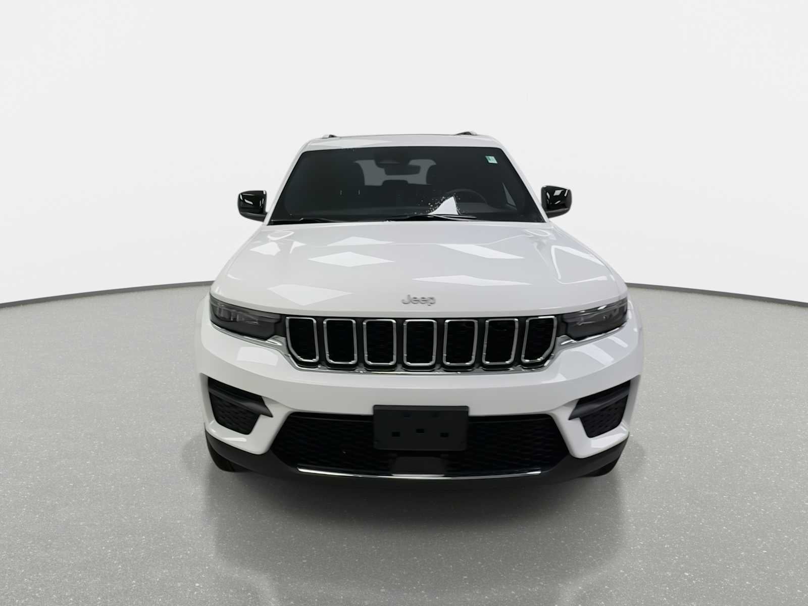 2027 Jeep Grand Cherokee GRAND CHEROKEE LAREDO X 4X4