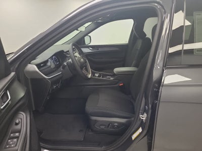 2025 Jeep Grand Cherokee GRAND CHEROKEE LAREDO 4X4