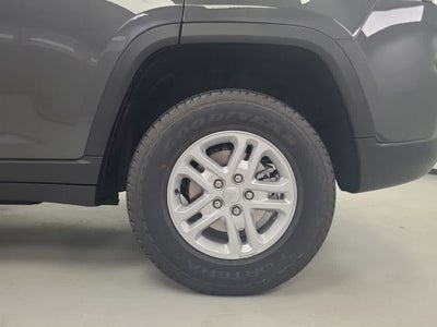 2025 Jeep Grand Cherokee GRAND CHEROKEE LAREDO 4X4