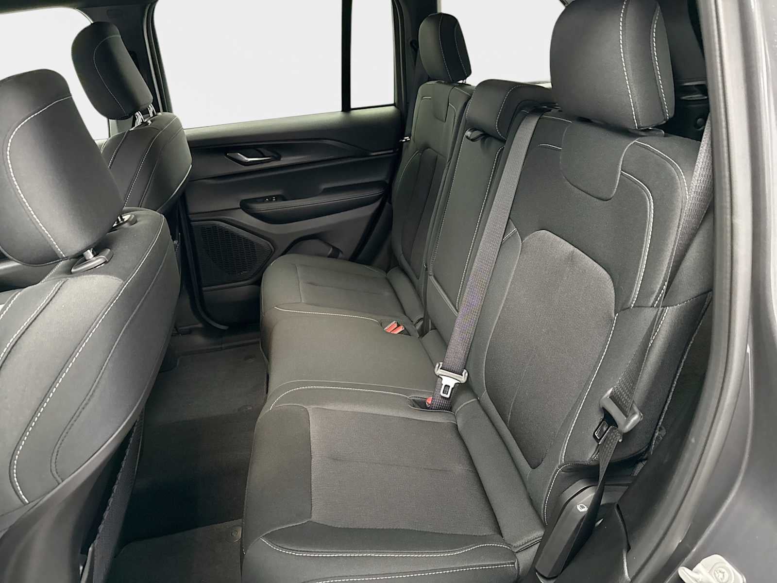 2025 Jeep Grand Cherokee GRAND CHEROKEE LAREDO 4X4