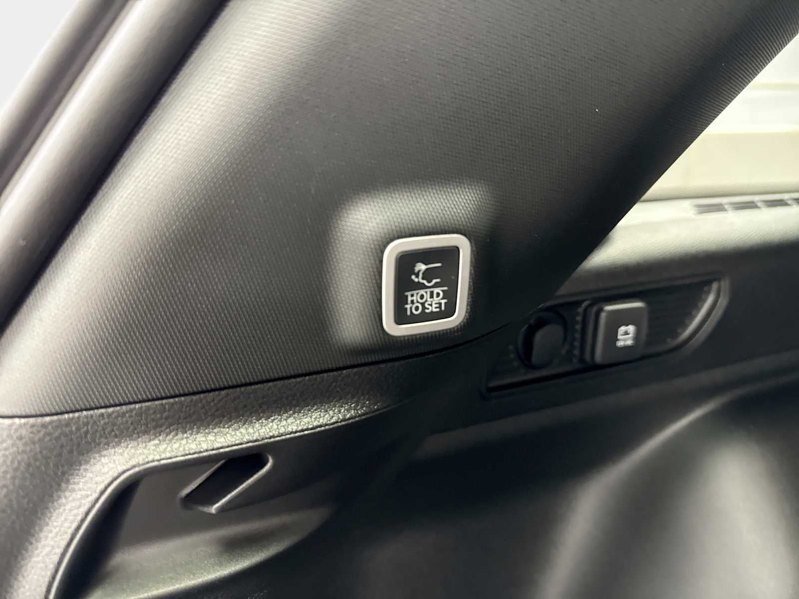 2025 Jeep Grand Cherokee GRAND CHEROKEE LAREDO 4X4