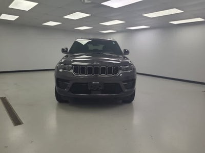 2025 Jeep Grand Cherokee GRAND CHEROKEE LAREDO 4X4