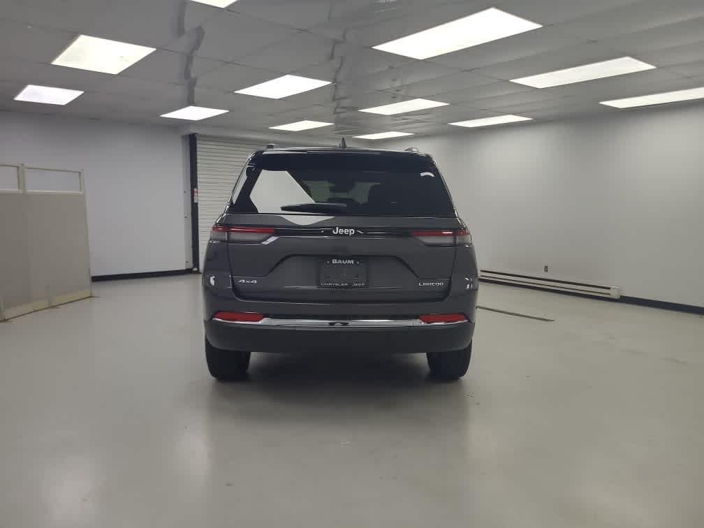 2025 Jeep Grand Cherokee GRAND CHEROKEE LAREDO 4X4