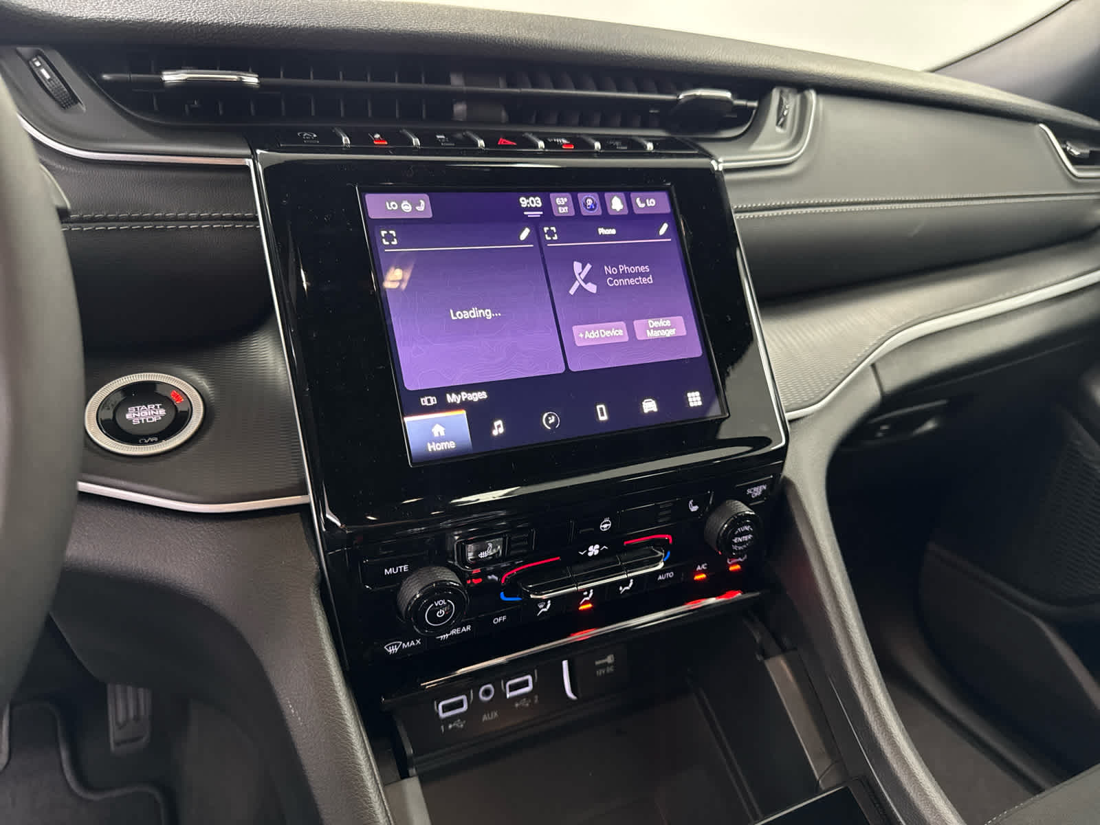 2025 Jeep Grand Cherokee GRAND CHEROKEE LAREDO X 4X4