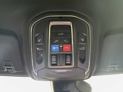 2027 Jeep Grand Cherokee GRAND CHEROKEE LAREDO X 4X4
