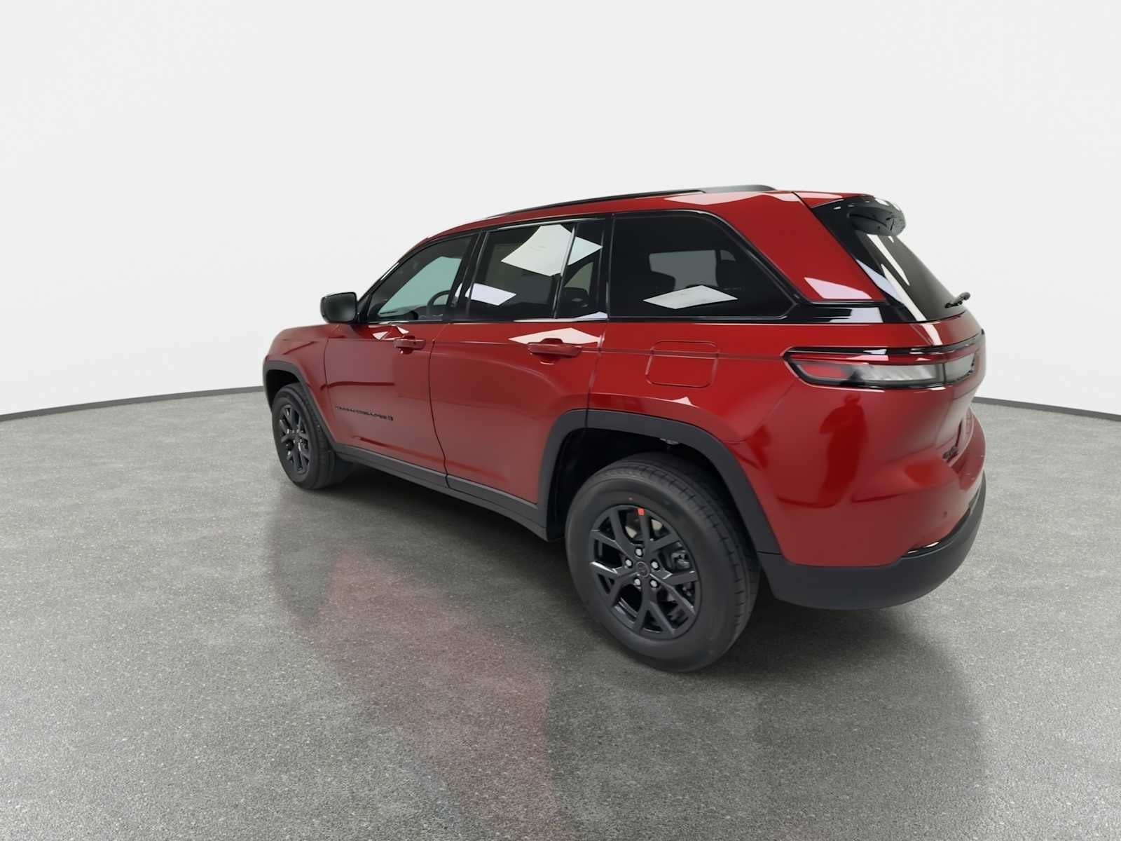 2027 Jeep Grand Cherokee GRAND CHEROKEE LAREDO X 4X4