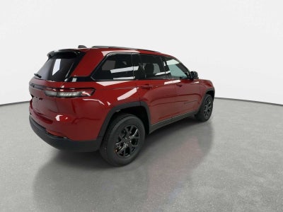 2027 Jeep Grand Cherokee GRAND CHEROKEE LAREDO X 4X4