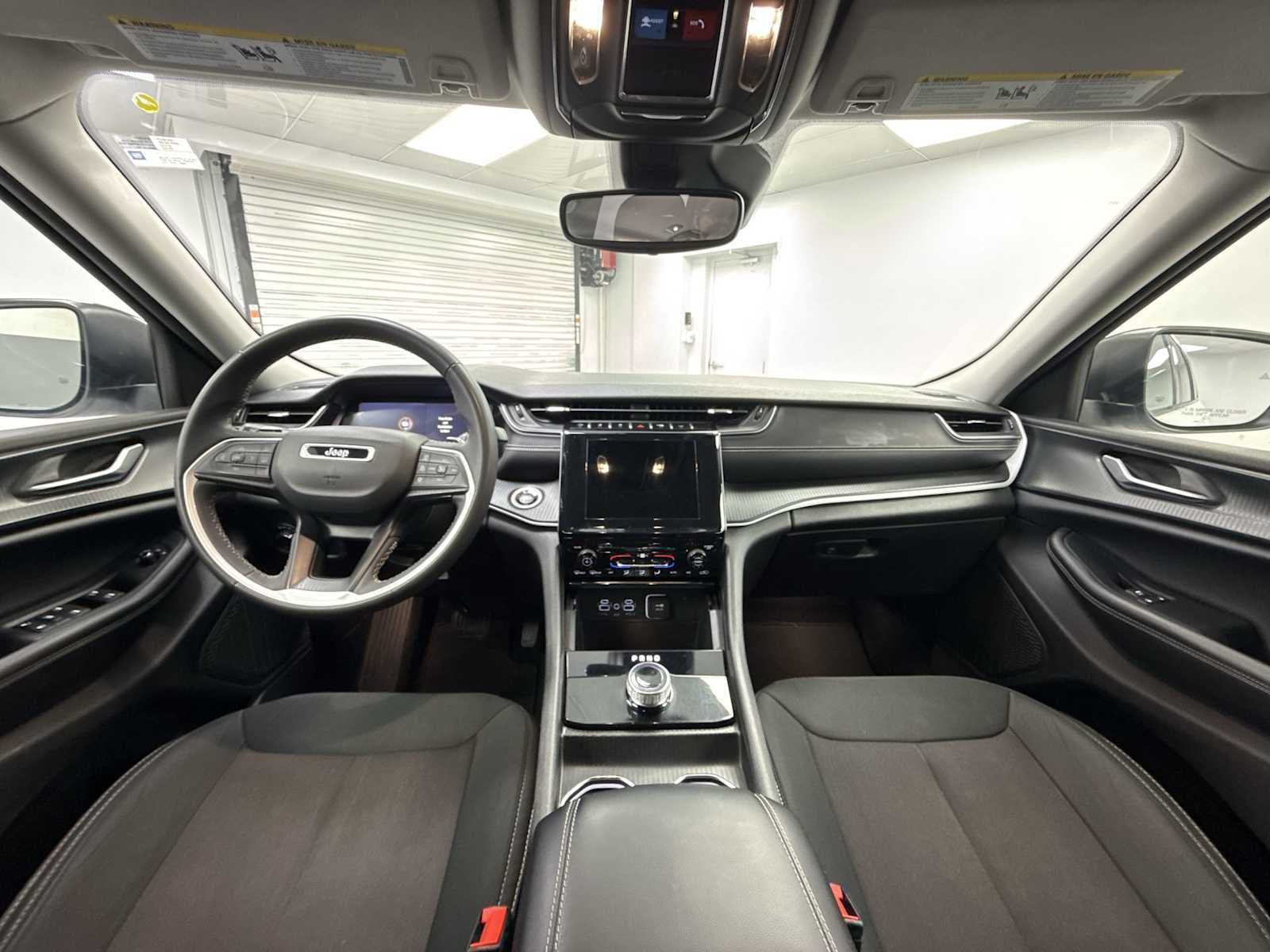 2024 Jeep Grand Cherokee Laredo 4x4