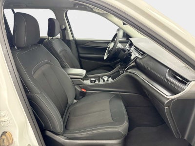 2024 Jeep Grand Cherokee Laredo 4x4