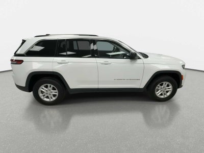 2024 Jeep Grand Cherokee Laredo 4x4