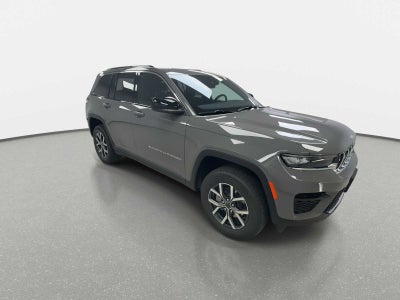 2027 Jeep Grand Cherokee GRAND CHEROKEE LAREDO X 4X4