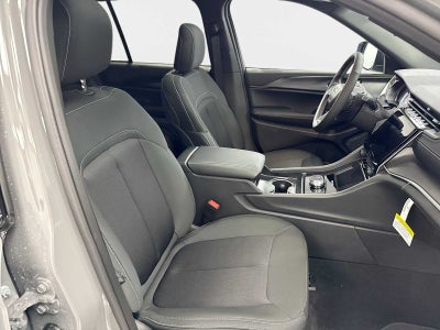 2027 Jeep Grand Cherokee GRAND CHEROKEE LAREDO X 4X4